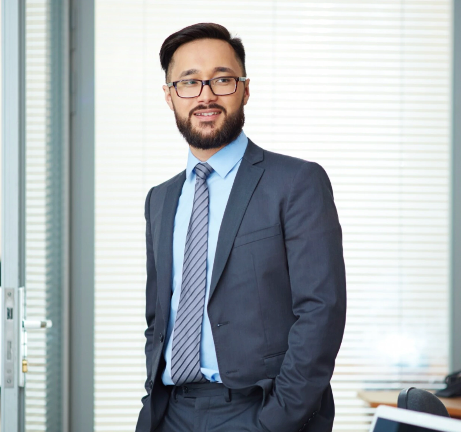 indian-business-man-reading-using-smart-phone-office (13)
